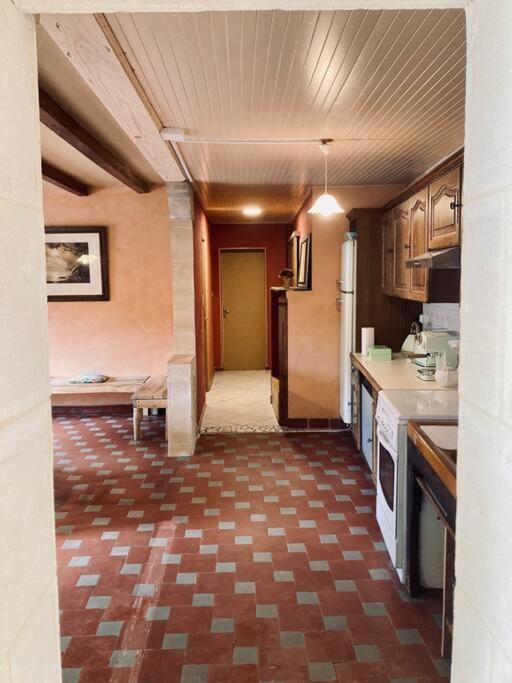 Maison De Campagne - La Belle Claudine Laruscade Extérieur photo